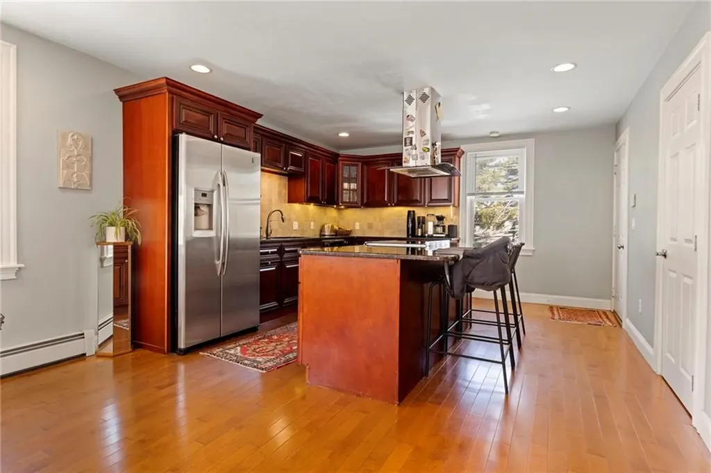 88 10th Street Providence RI 02906