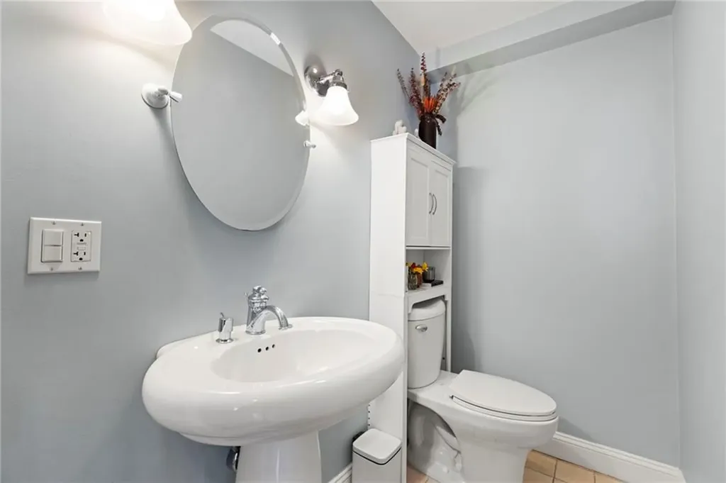 88 10th Street Providence RI 02906