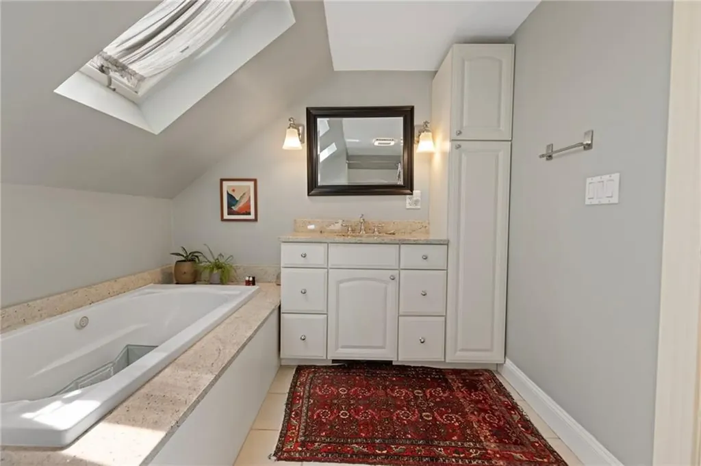 88 10th Street Providence RI 02906