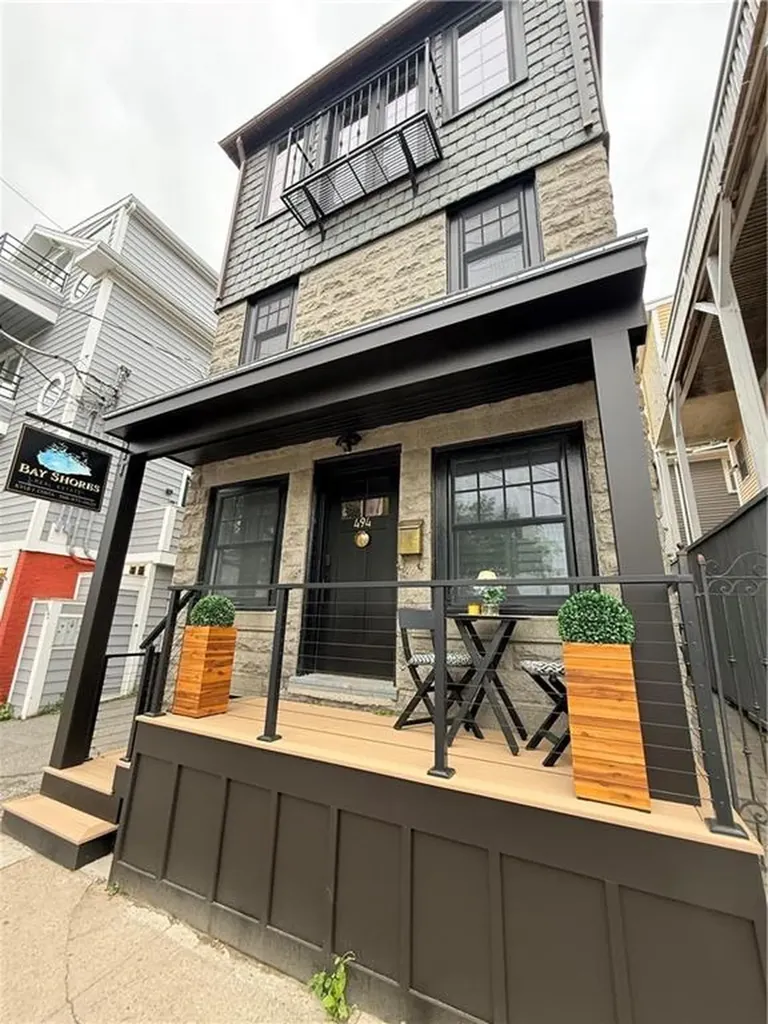 494 Thames St Street Newport RI 02840