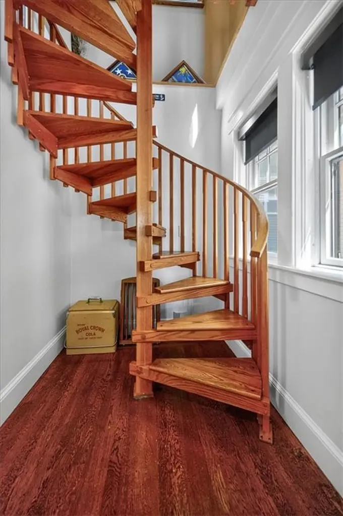 494 Thames St Street Newport RI 02840