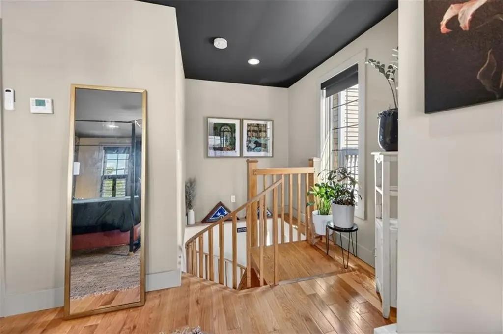 494 Thames St Street Newport RI 02840