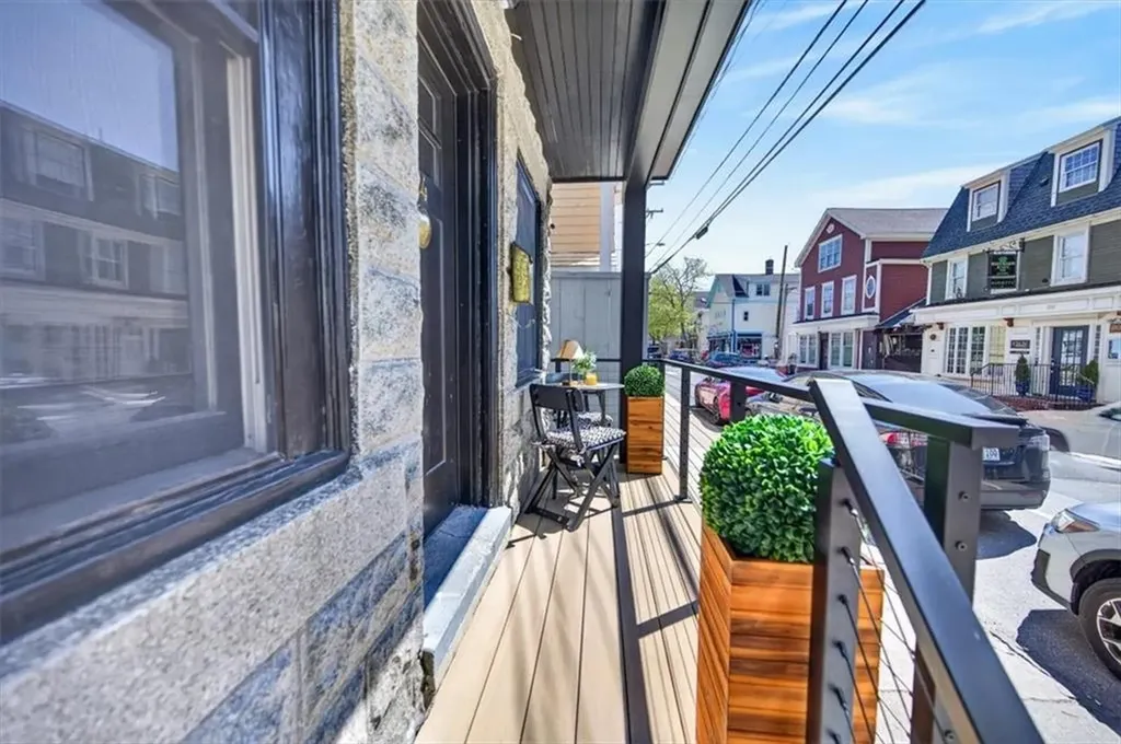494 Thames St Street Newport RI 02840
