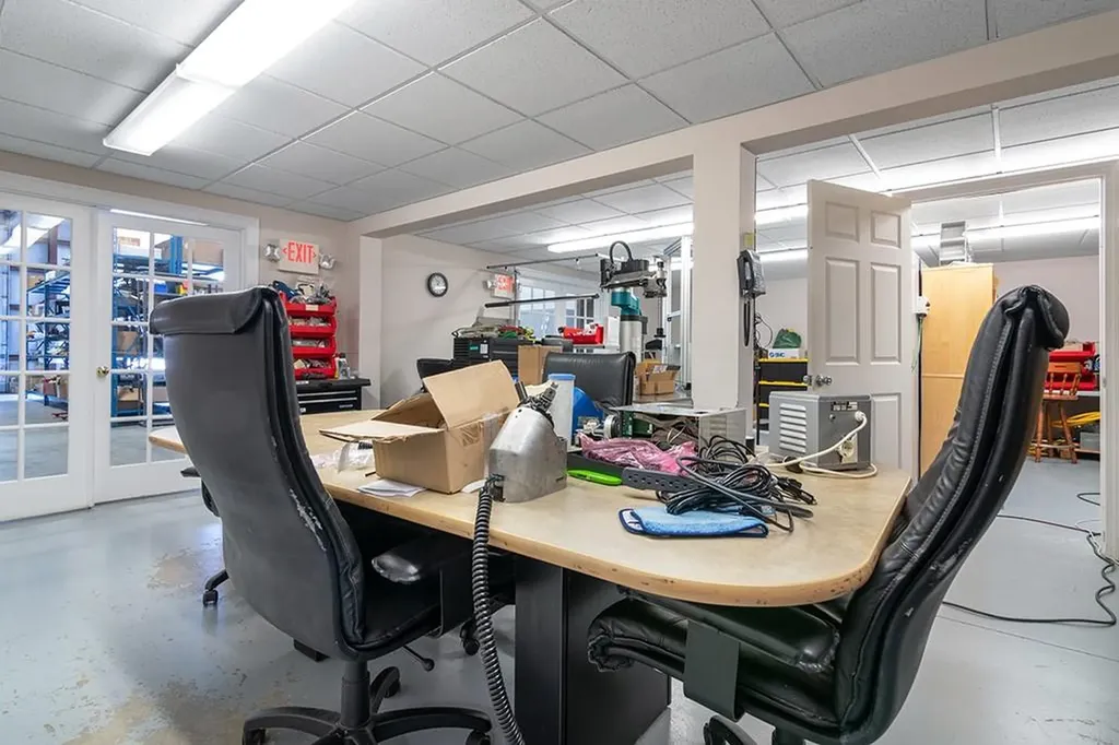 376 Dry Bridge Road North Kingstown RI 02852