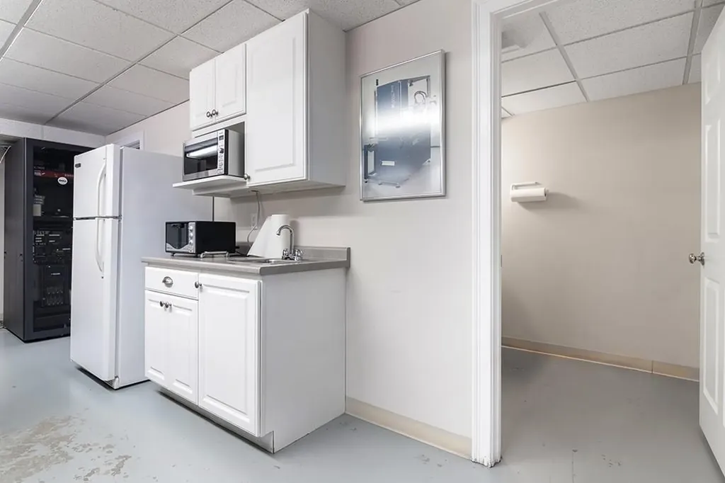 376 Dry Bridge Road North Kingstown RI 02852