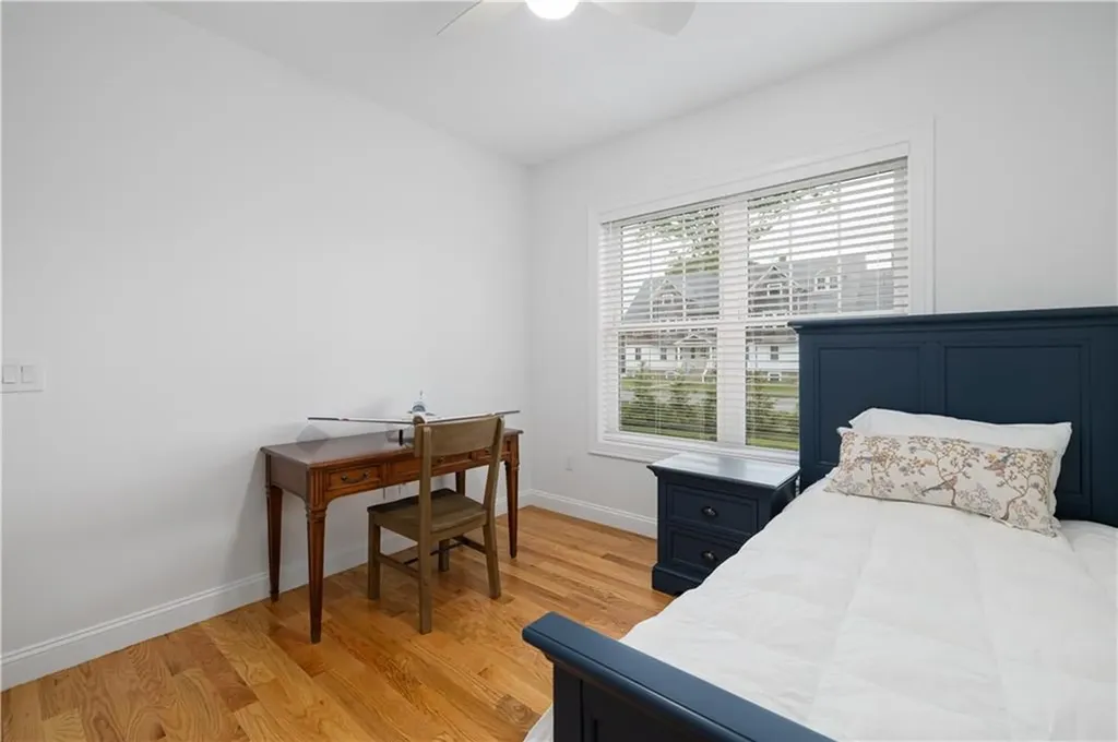124 Oak Street South Kingstown RI 02879
