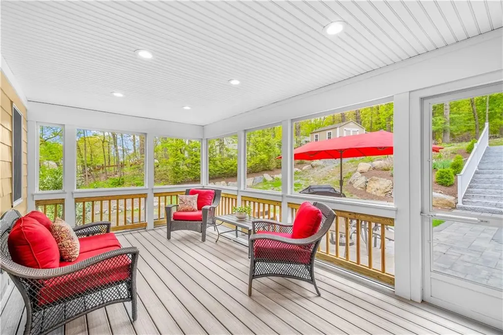17 Will Croft Street Cumberland RI 02864
