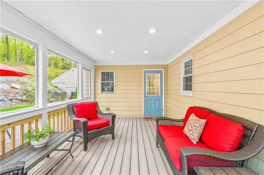 17 Will Croft Street Cumberland RI 02864