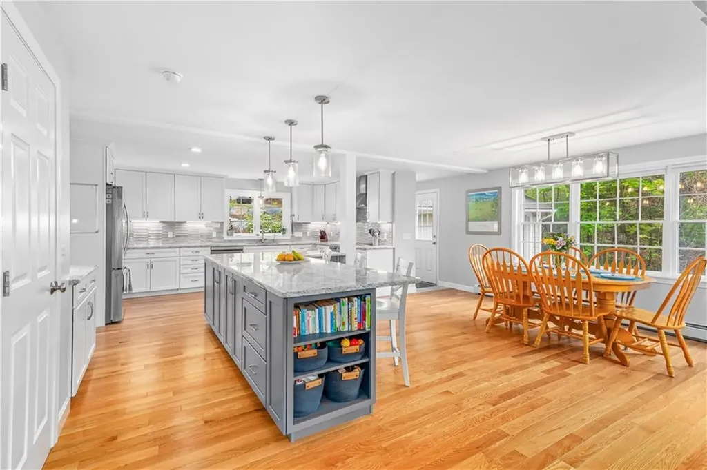 17 Will Croft Street Cumberland RI 02864