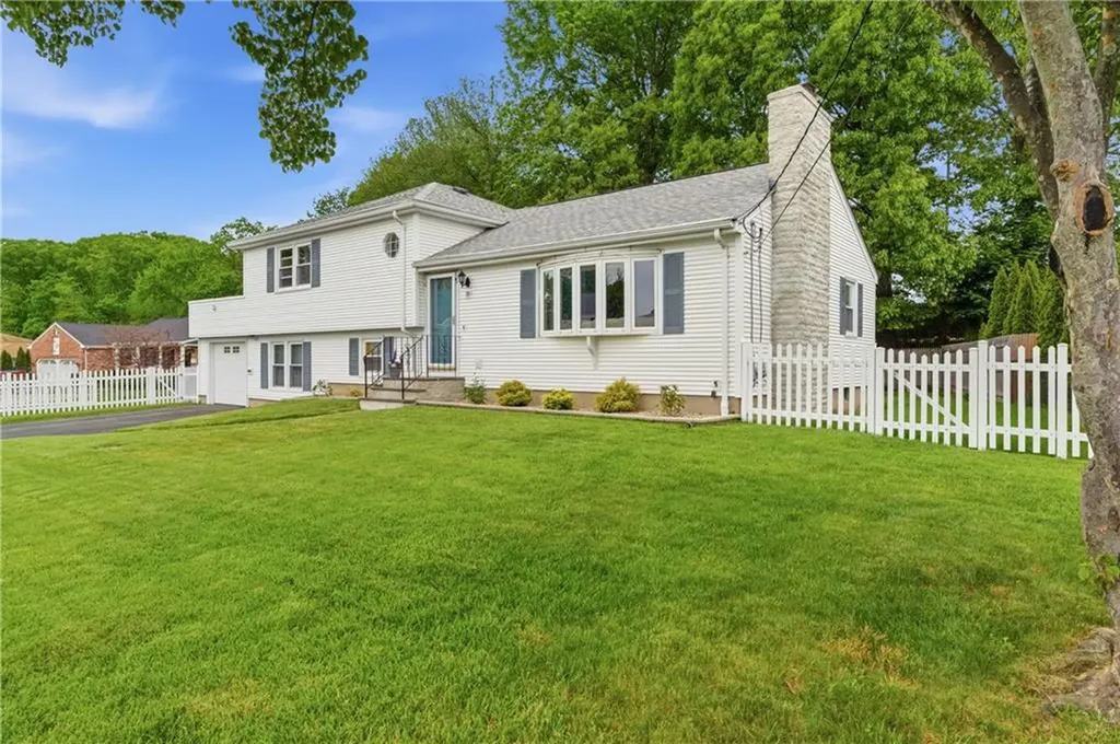 35 Superior View Boulevard North Providence RI 02911