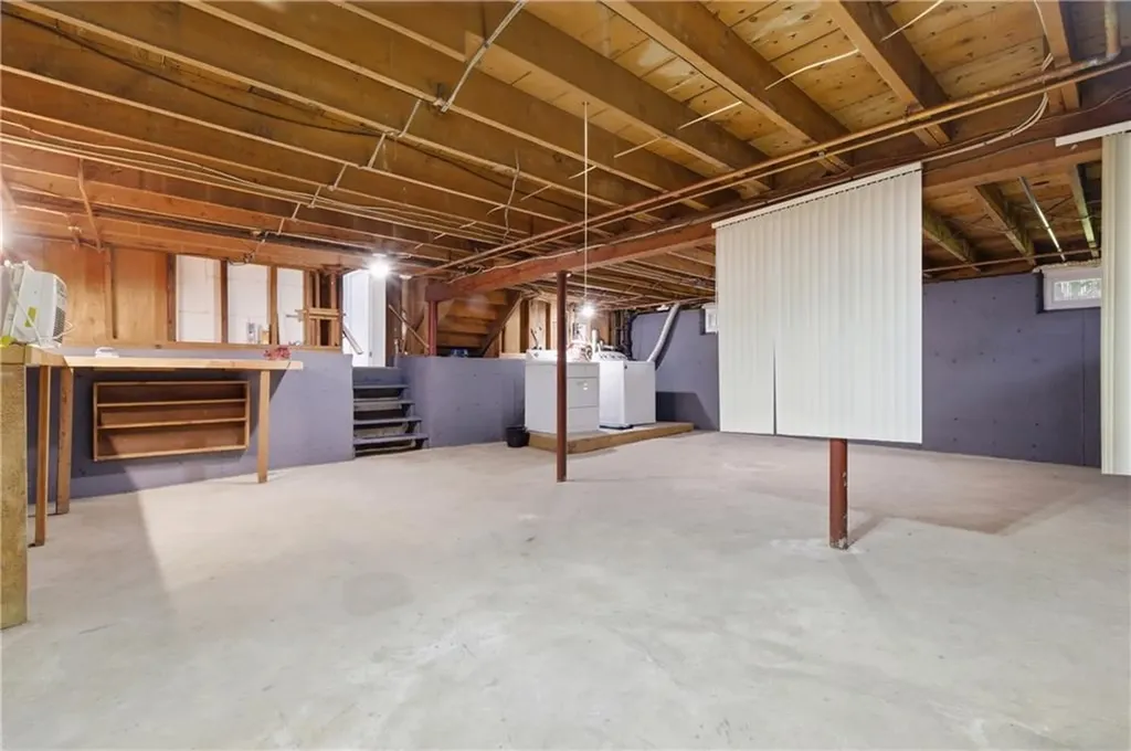 35 Superior View Boulevard North Providence RI 02911