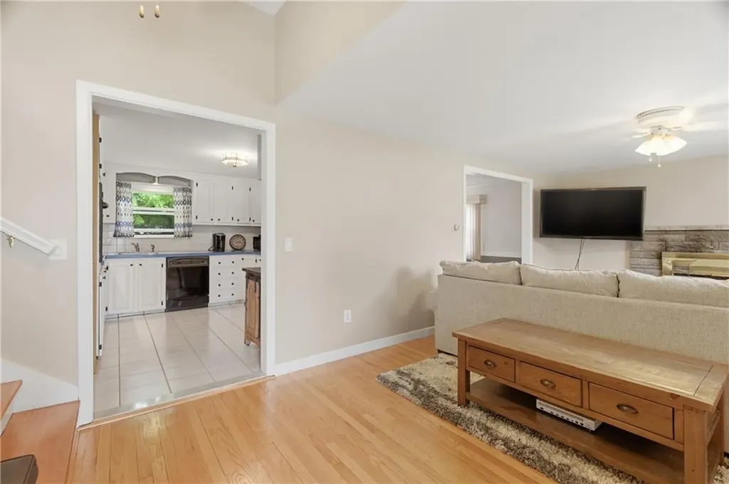 35 Superior View Boulevard North Providence RI 02911