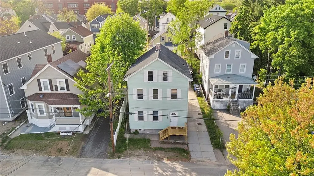 30 Sherwood Street Providence RI 02908