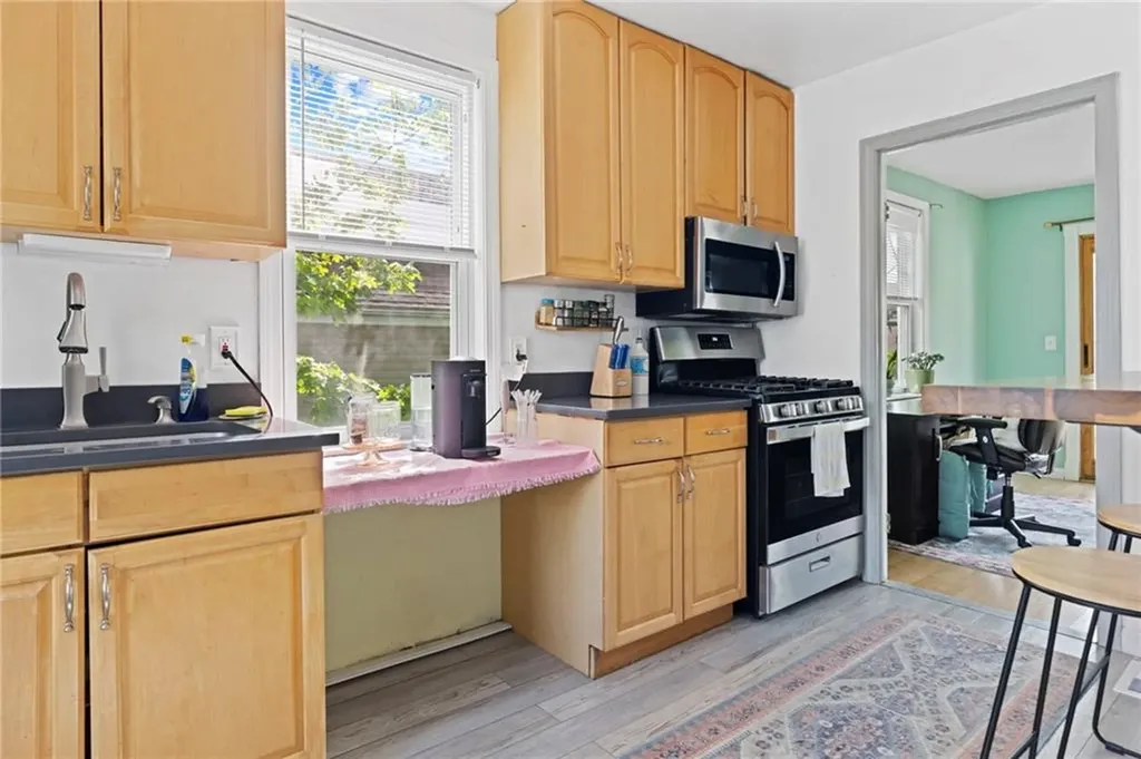 30 Sherwood Street Providence RI 02908