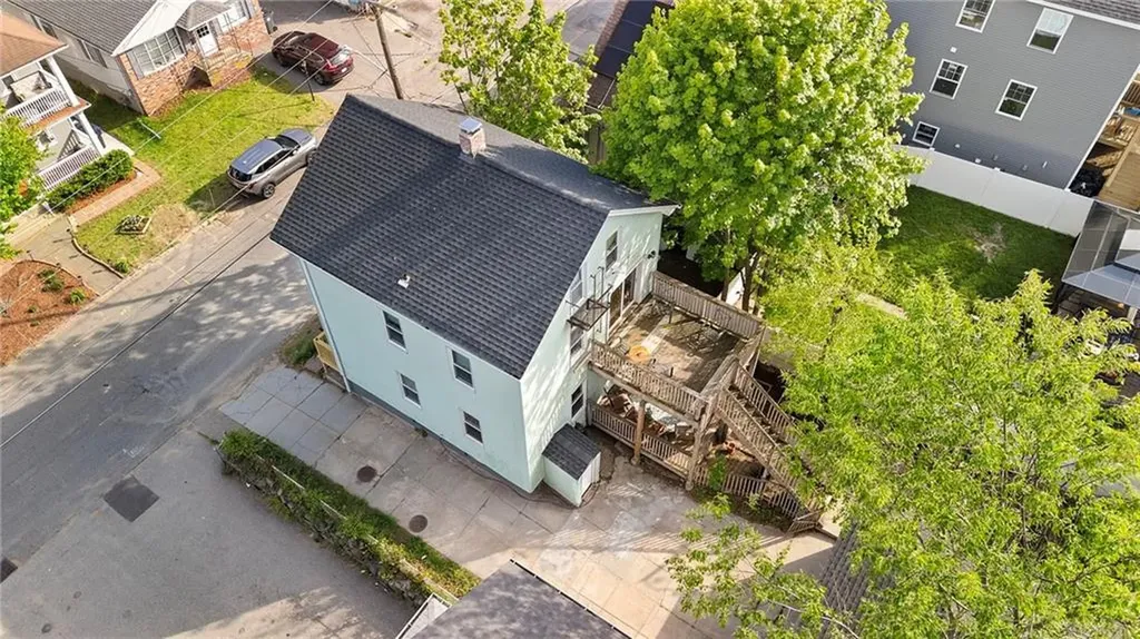 30 Sherwood Street Providence RI 02908