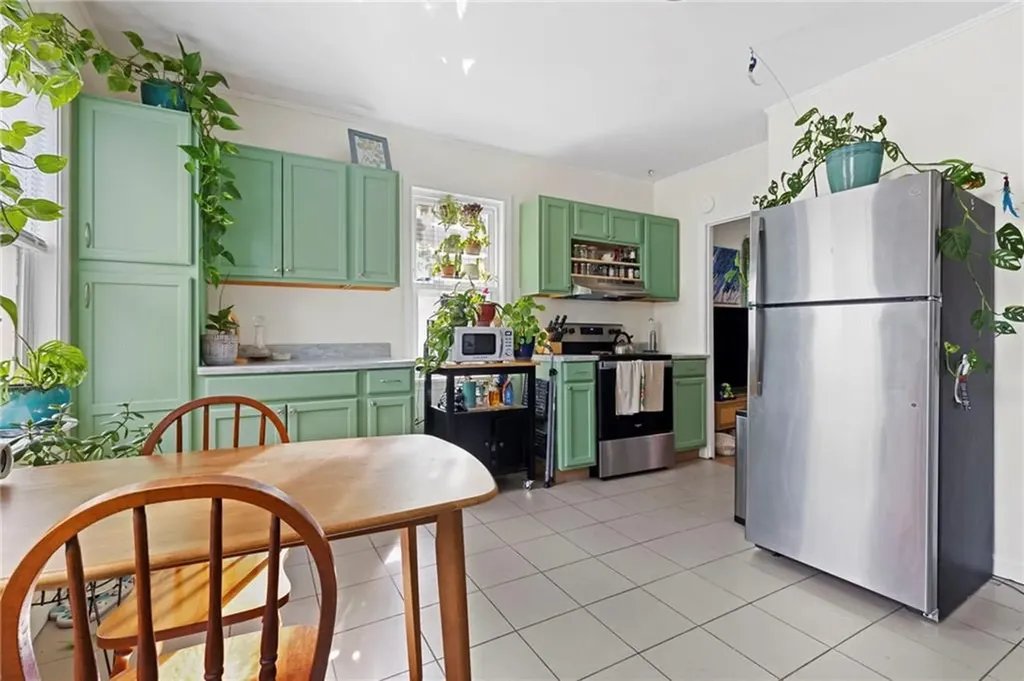 30 Sherwood Street Providence RI 02908