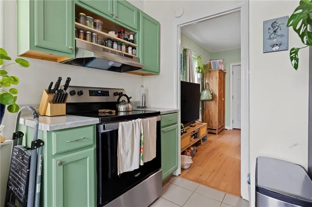 30 Sherwood Street Providence RI 02908