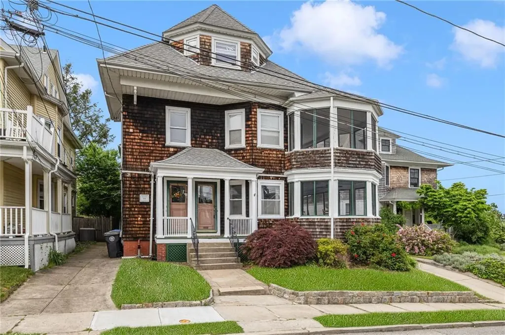 31 Windsor Road Cranston RI 02905