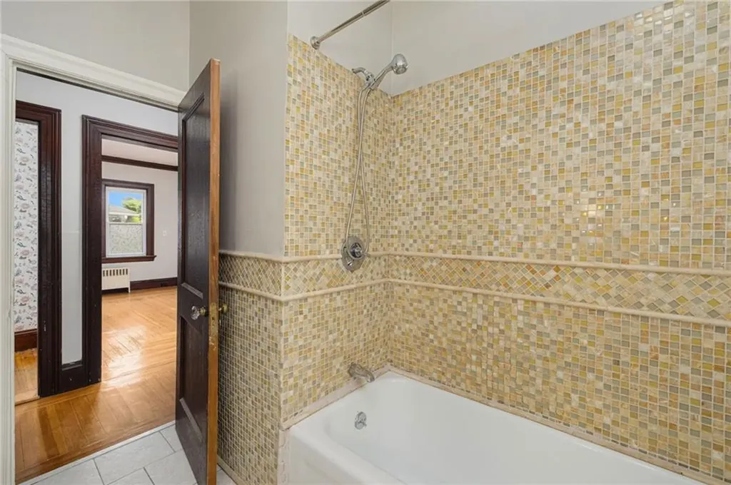 31 Windsor Road Cranston RI 02905