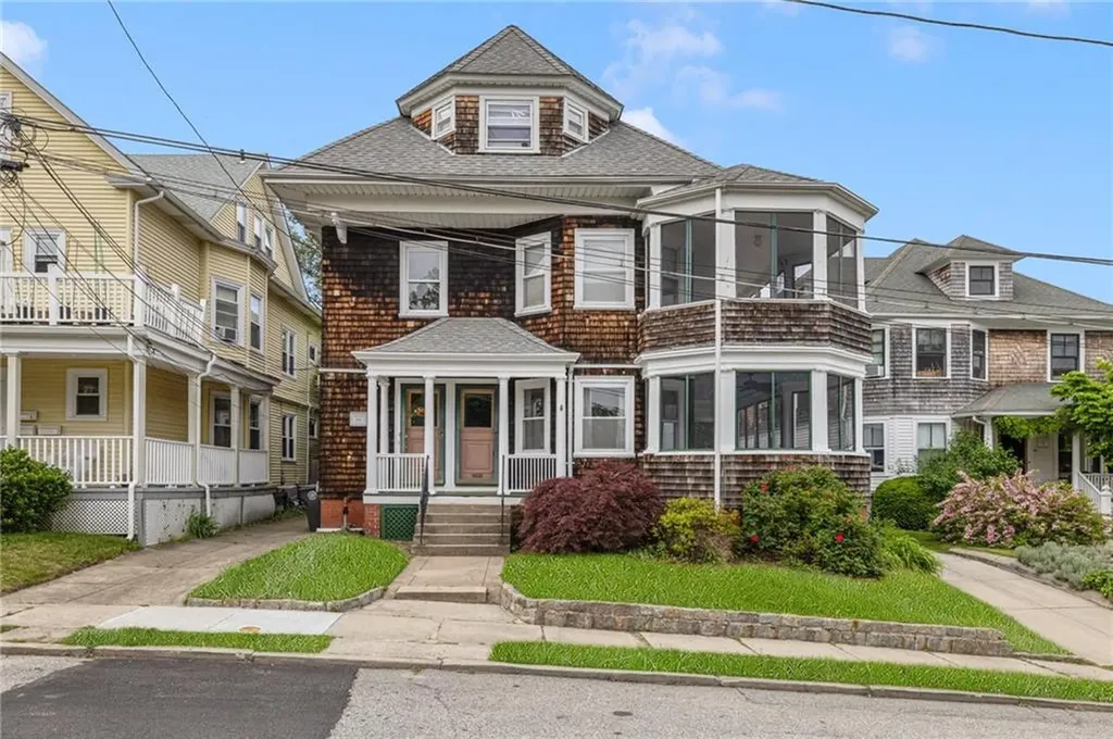 31 Windsor Road Cranston RI 02905