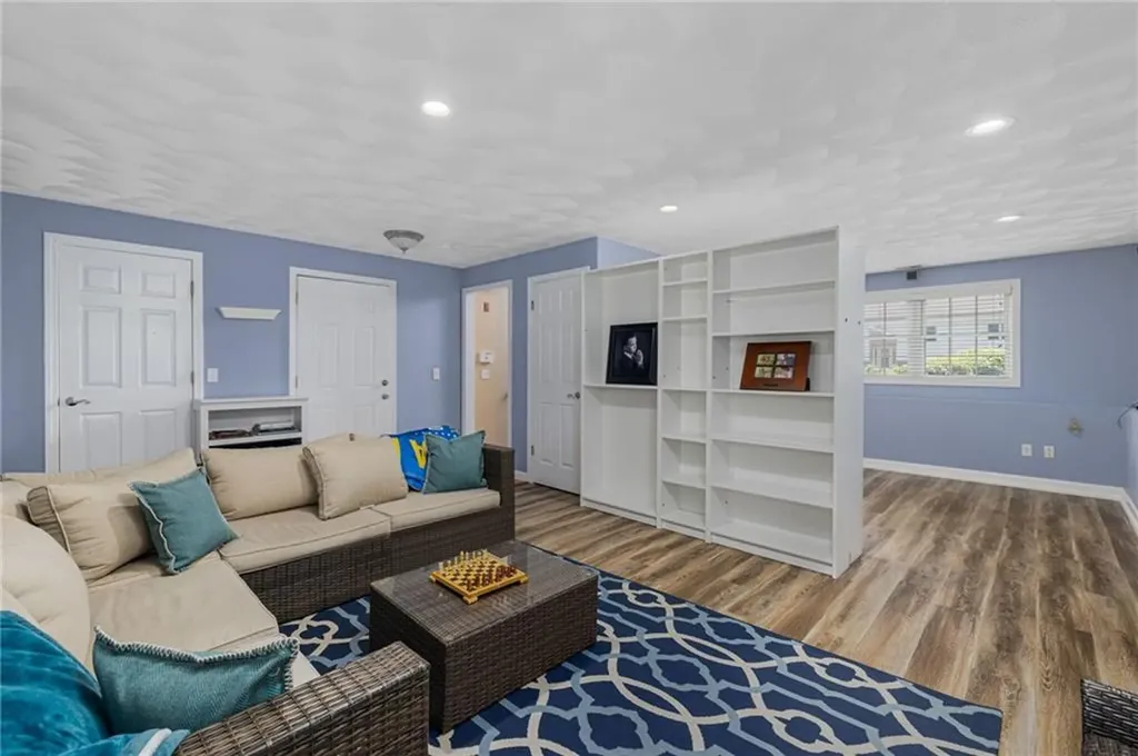 111 South Comstock Parkway Cranston RI 02921