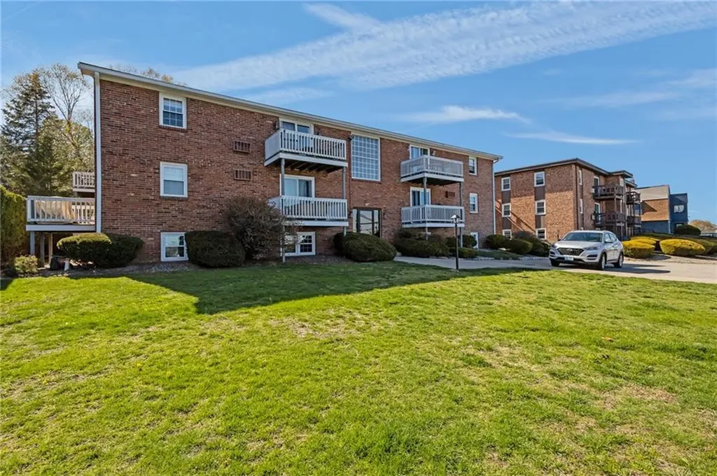 4080 Post Road Warwick RI 02886