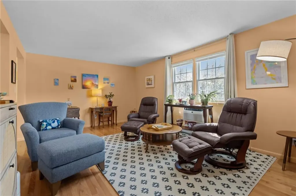 4080 Post Road Warwick RI 02886