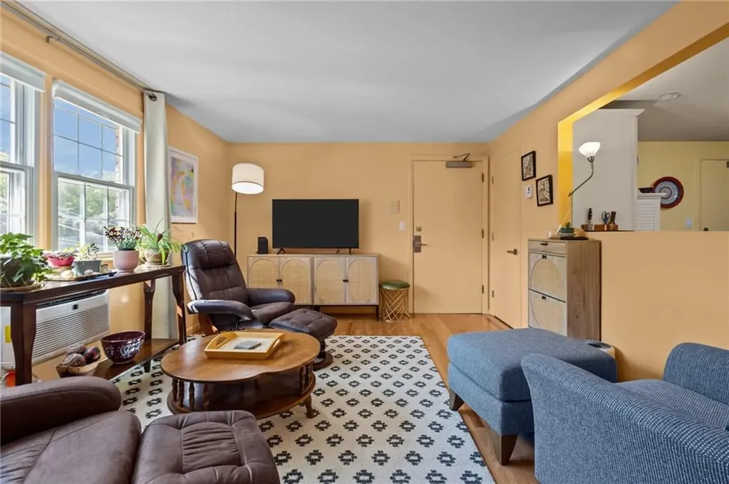 4080 Post Road Warwick RI 02886