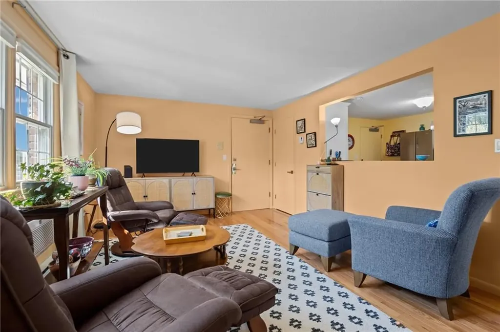4080 Post Road Warwick RI 02886