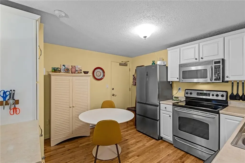 4080 Post Road Warwick RI 02886