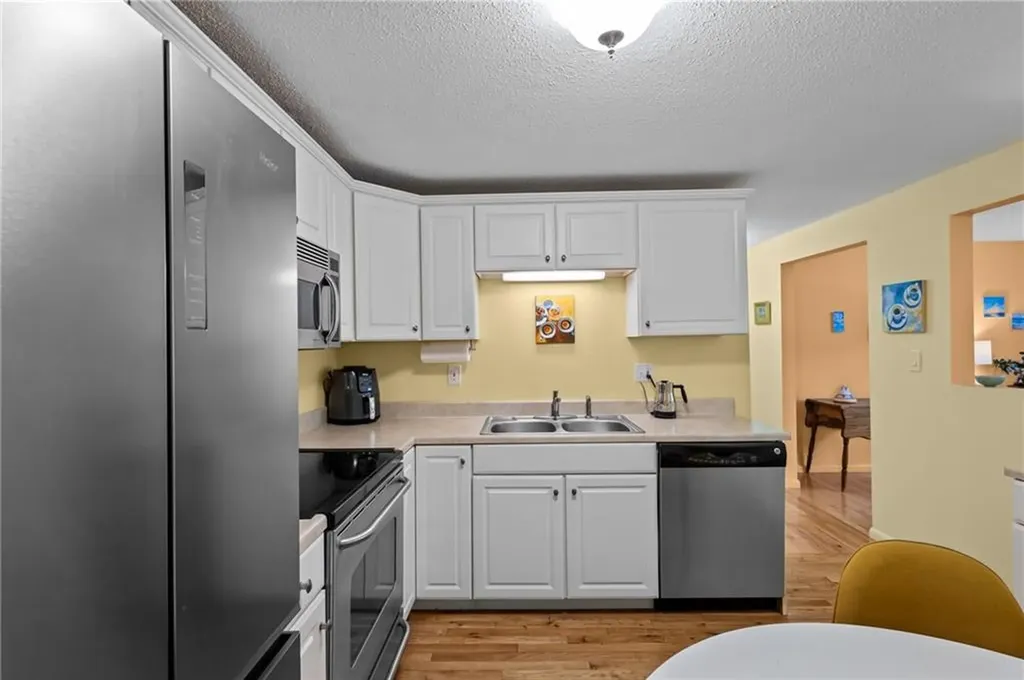 4080 Post Road Warwick RI 02886