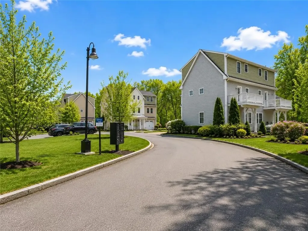 12 Park Avenue Narragansett RI 02882