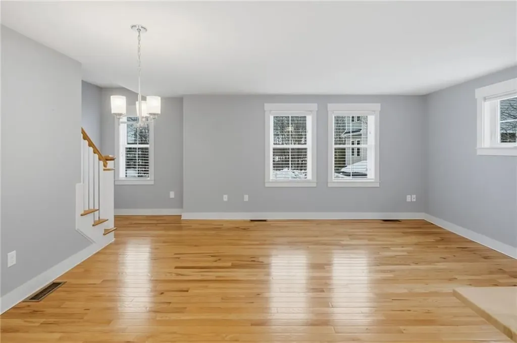 12 Park Avenue Narragansett RI 02882