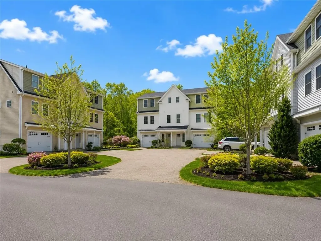 12 Park Avenue Narragansett RI 02882