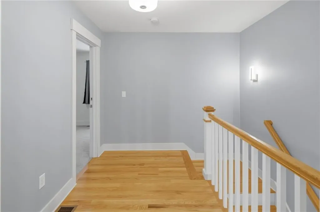 12 Park Avenue Narragansett RI 02882