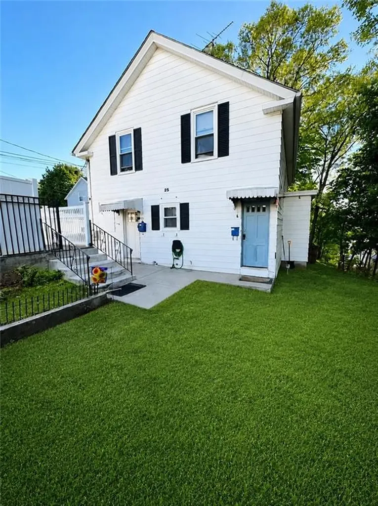 25 Union Street Woonsocket RI 02985