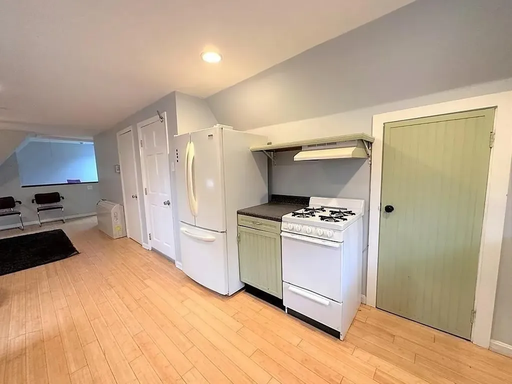 481 Pine Street Providence RI 02907