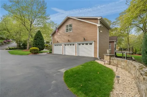 329 Wickham Road North Kingstown RI 02852