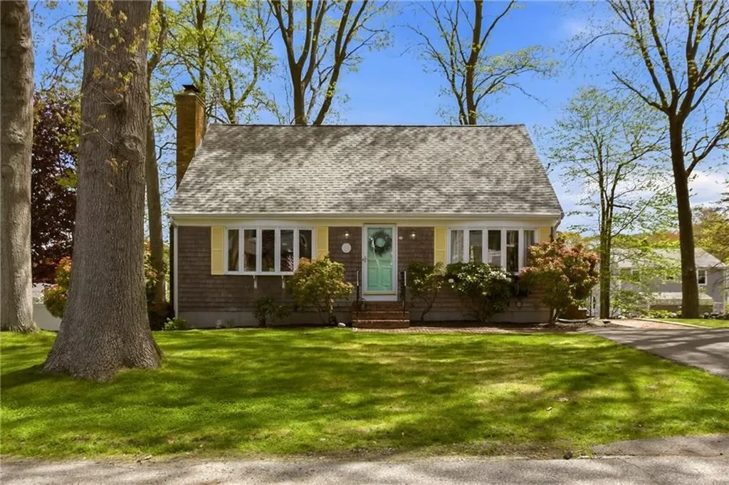8 Monterey Drive Bristol RI 02809