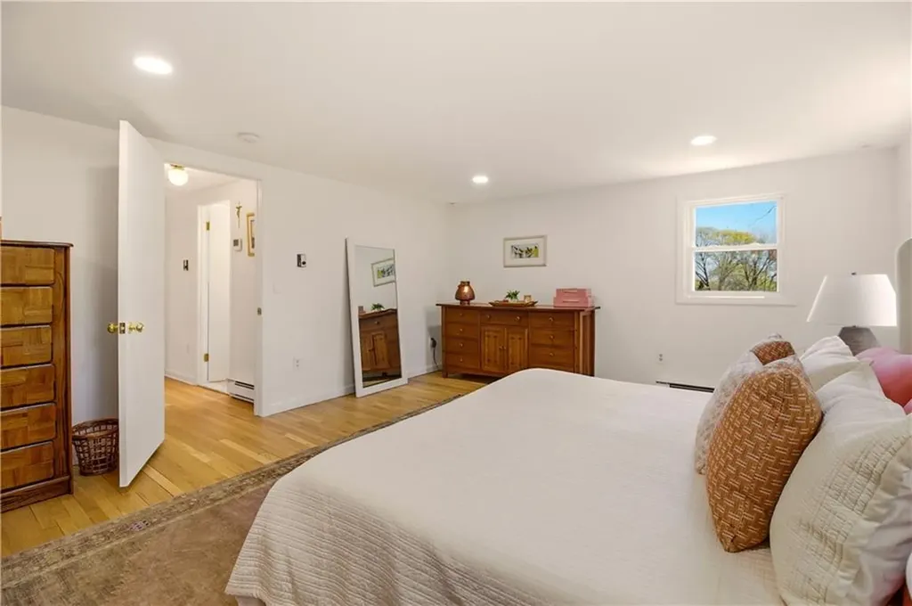 8 Monterey Drive Bristol RI 02809