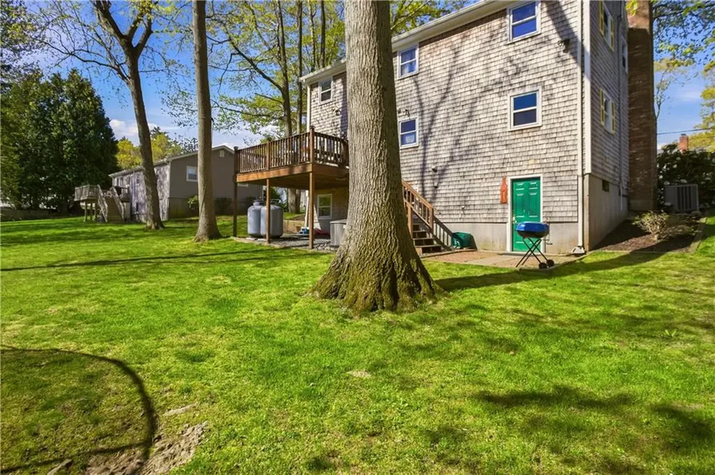 8 Monterey Drive Bristol RI 02809