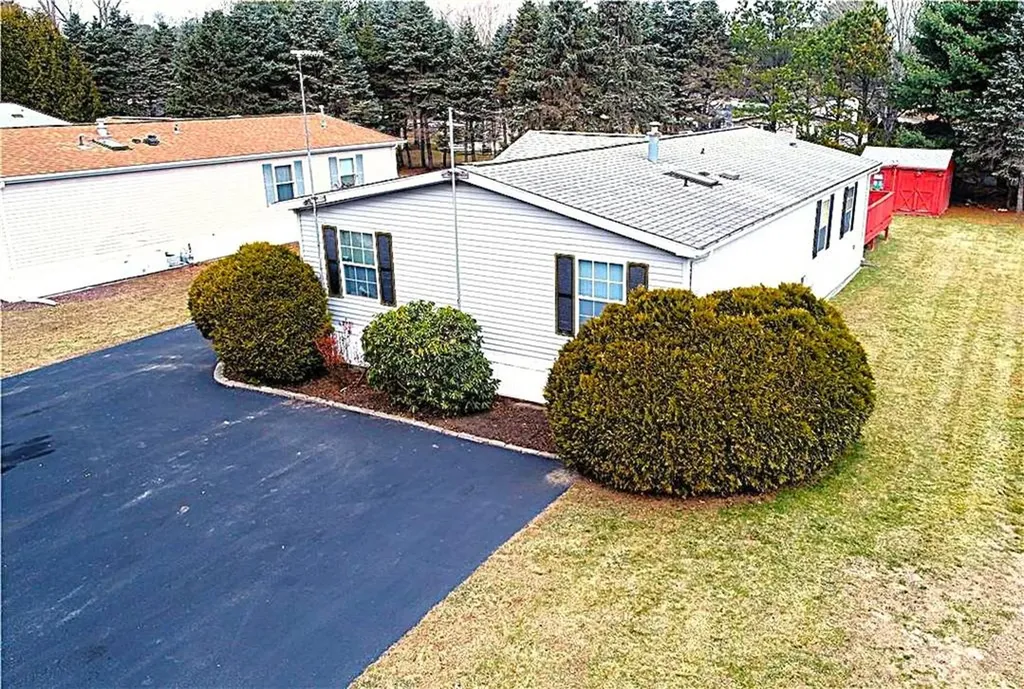 26 Kelly Lane Coventry RI 02816