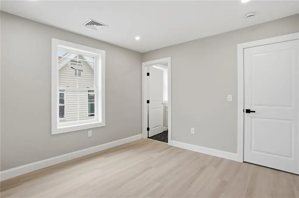 307 Oxford Street Providence RI 02905
