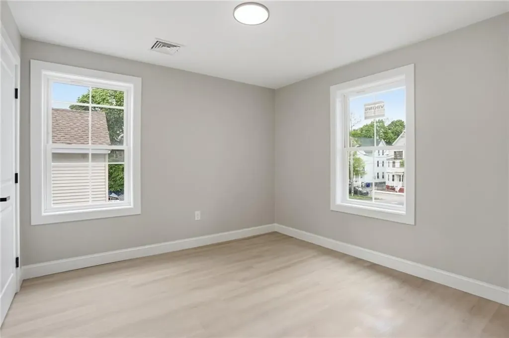 307 Oxford Street Providence RI 02905