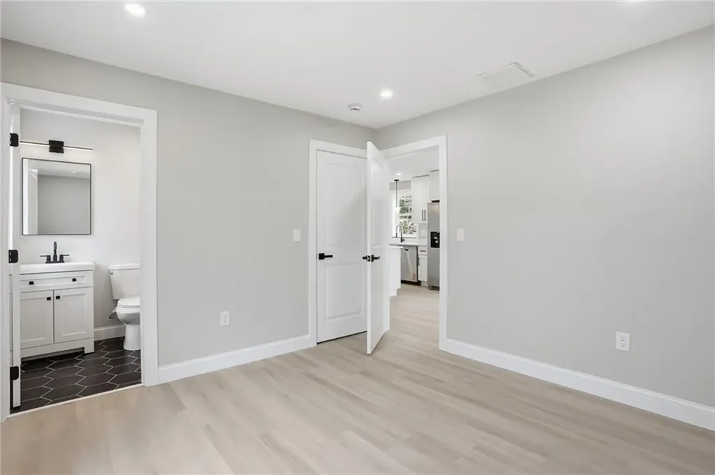 307 Oxford Street Providence RI 02905