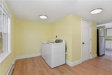 58 Vaucluse Avenue Middletown RI 02842