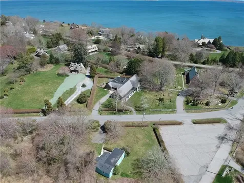 58 Vaucluse Avenue Middletown RI 02842