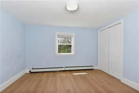 58 Vaucluse Avenue Middletown RI 02842