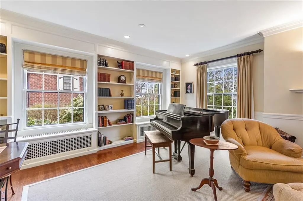76 Freeman Parkway Providence RI 02906