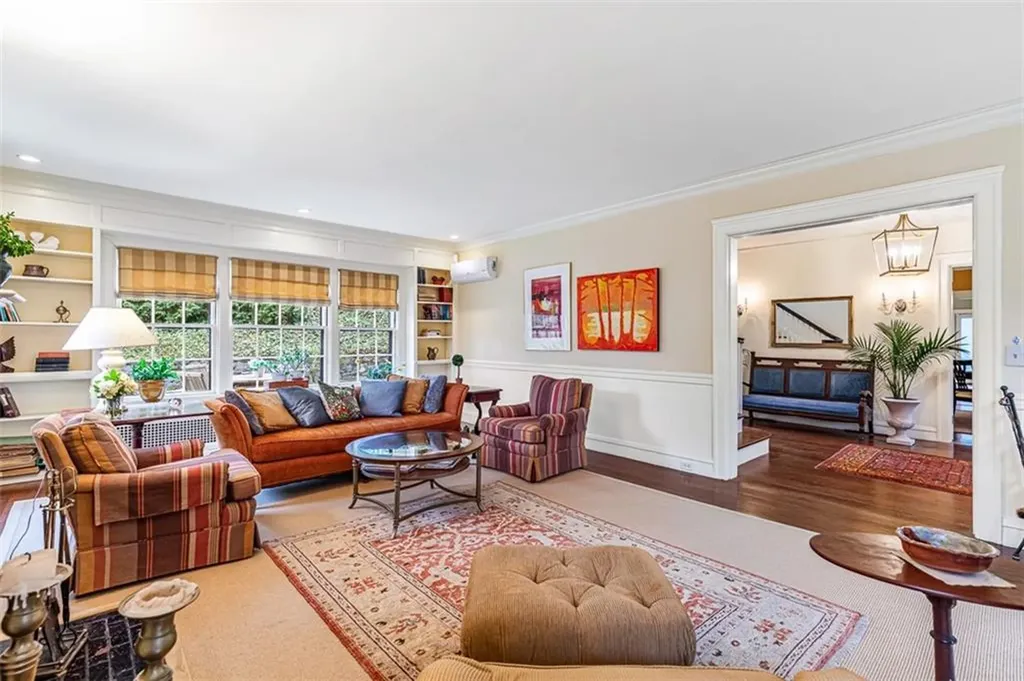 76 Freeman Parkway Providence RI 02906